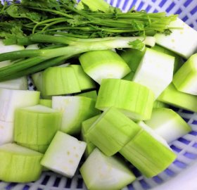 Bầu Gọt Vỏ